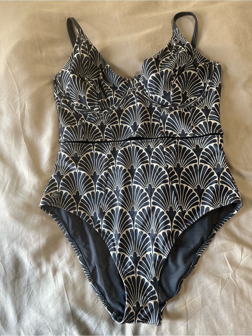 Biliblond XL Dani cups Shiny Leaf